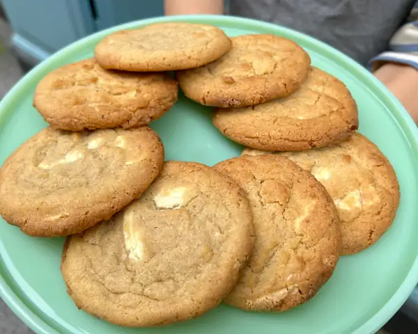 Recipe for brown butter and white chocolate cookies