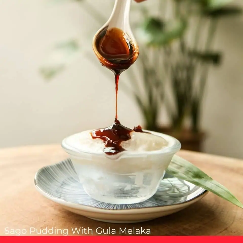 Pudín de sagú con gula melaka
