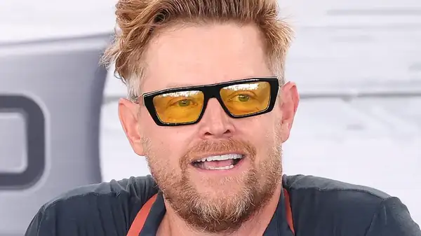 Richard Blais prepares turkey burgers with intense flavor and little fat