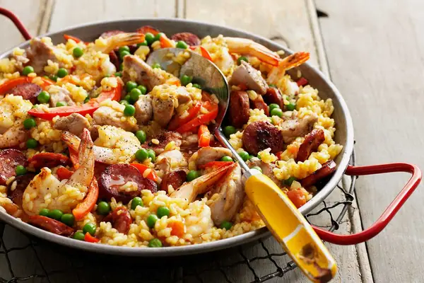 Live Out Your Valencian Dreams With the Best Paella Pans