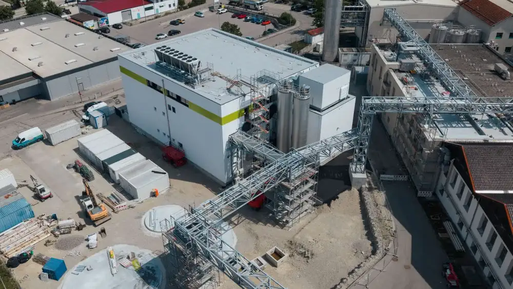 Una empresa láctea alemana inaugura una planta para la producción de leche y yogur de origen vegetal