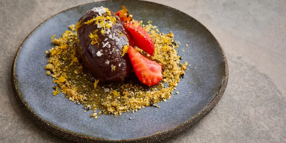 Receta de ganache de chocolate negro y naranja con praliné de sésamo