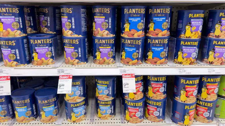 The Discontinued Planters Snack From The '90s That Deserves A Revival
