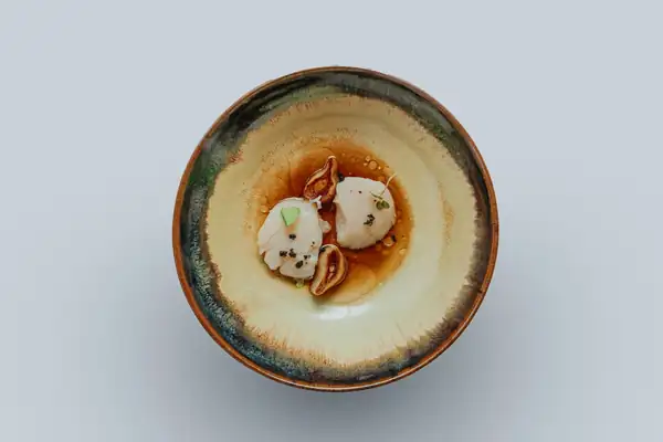 How to serve scallops?