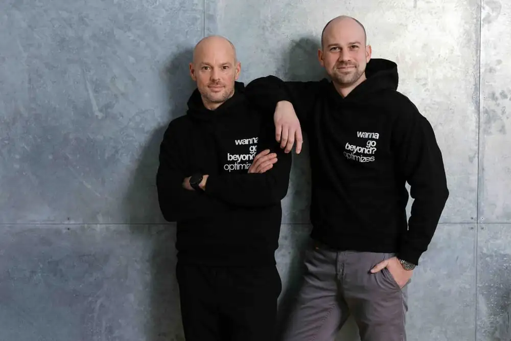 Two professionals – gastronomy & revenue. One AI. No more gut feeling