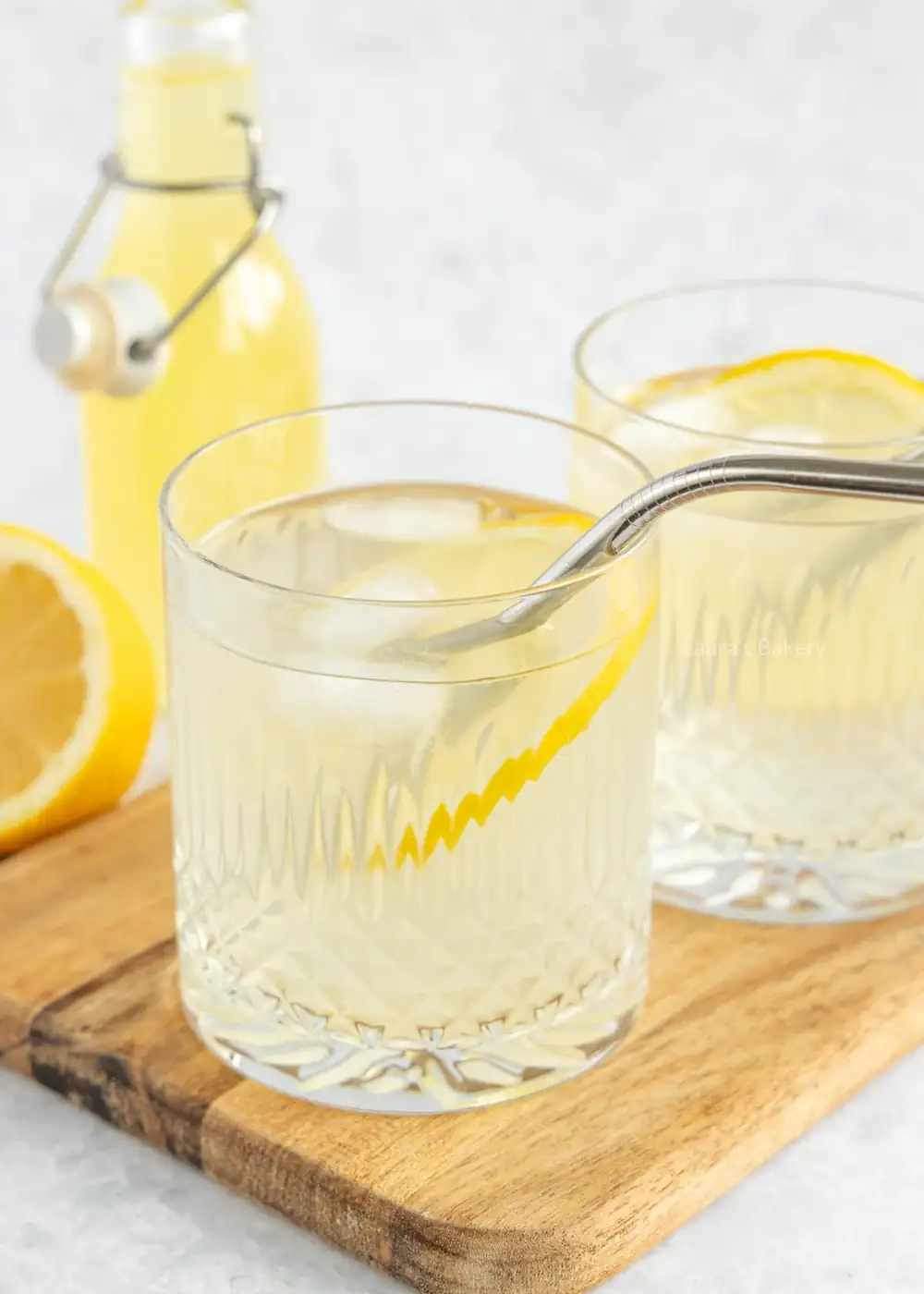 Make your own lemon lemonade