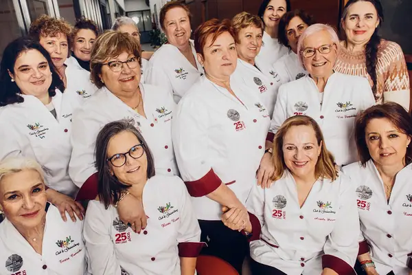 Meet the Guisanderas, Spain's Queens of Comfort Food