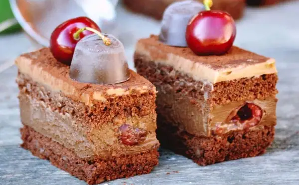 Chocolate Cherry Cake
