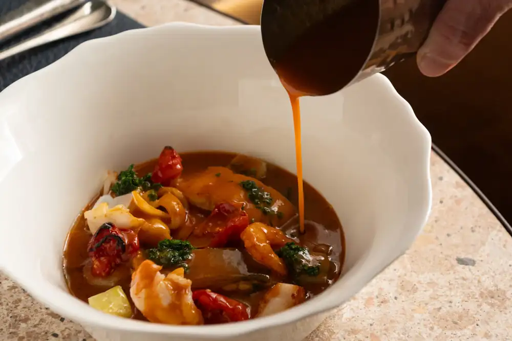 The recipe for fish soup prepared (also) with bones and scraps