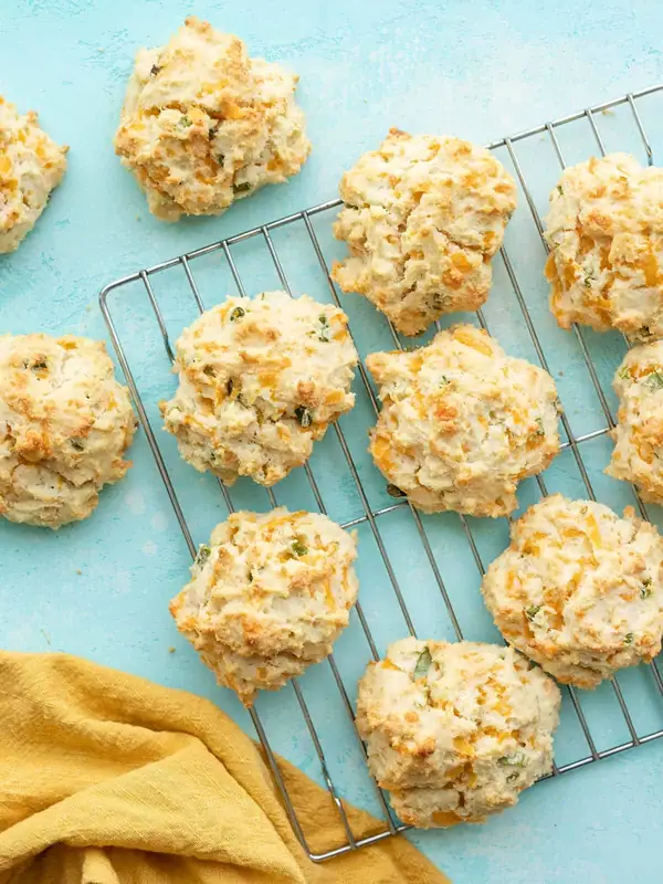 These fluffy Cheddar Drop Biscuits are the easiest comfort food ever!