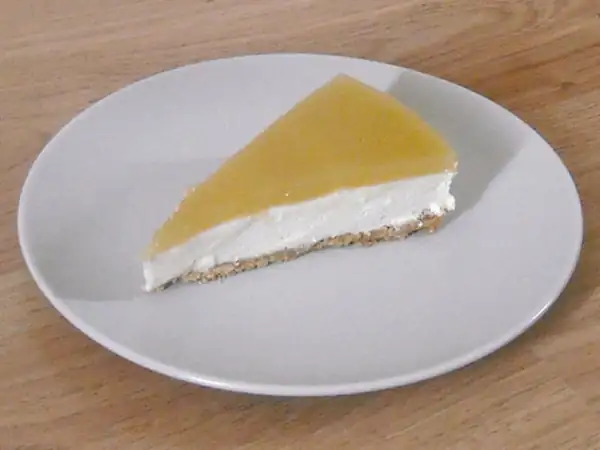 Vanilla Kiwi-Pear Cream Cheesecake