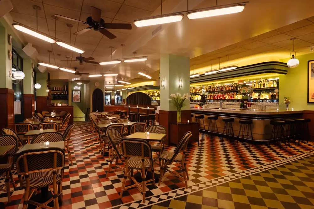 Owner of Le Dive Opens a Spritz Bar With a Milan Feel