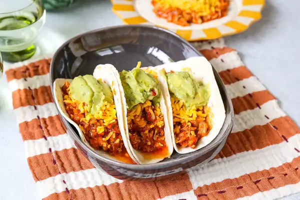 Birria taco's met kip