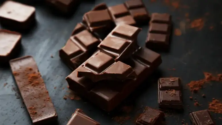The difference in taste between couverture chocolate and compound chocolate