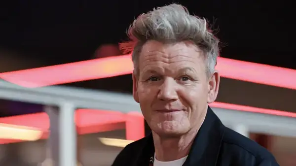 How Gordon Ramsay Adds A Kick To Pimento Cheese Dip