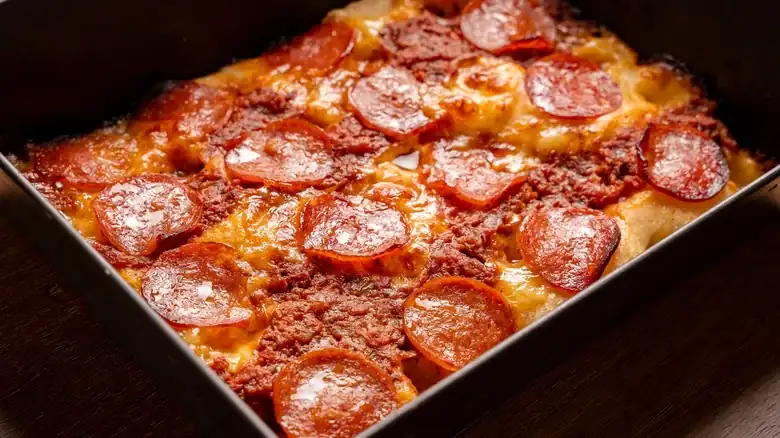 ¿La pizza al estilo Detroit y la pizza siciliana son lo mismo?