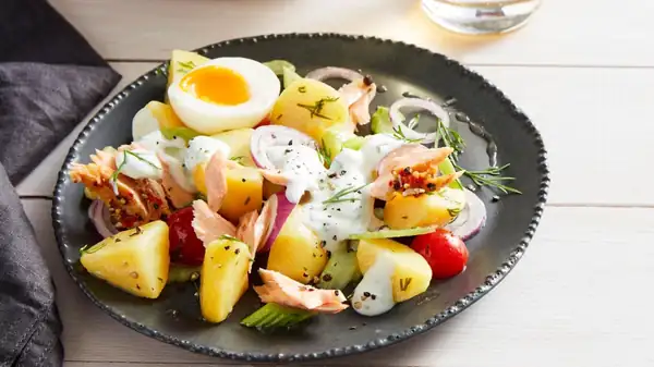 Express version of potato salad with smoked salmon and eggs for a protein boost