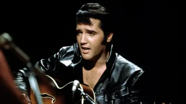 The Unexpected Deep-Fried Meat Elvis Presley Ate During His Childhood