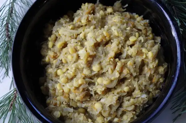 Peas and cabbage or cabbage and peas?