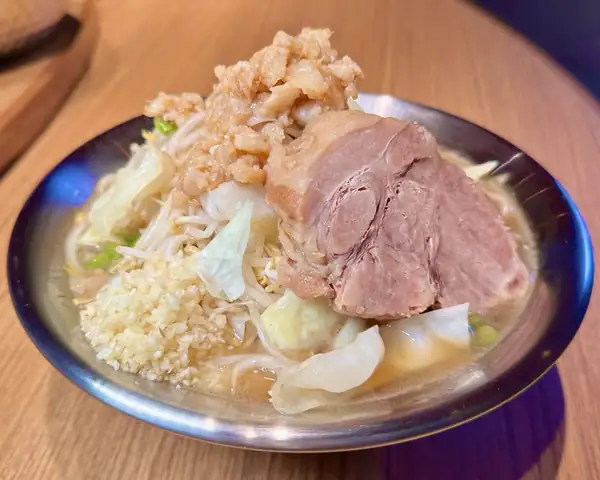 This New Ramen Eatery Serves Rare Ginger Shoyu and Garlic Pork Fat Ramen