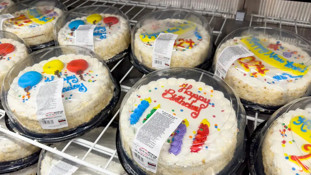 Los fans de Costco por fin pueden recibir pasteles personalizados (y mucho más) a domicilio
