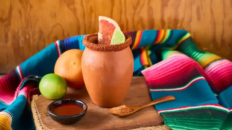 The Fizzy Mexican Cocktail Practically Made For Paloma Lovers