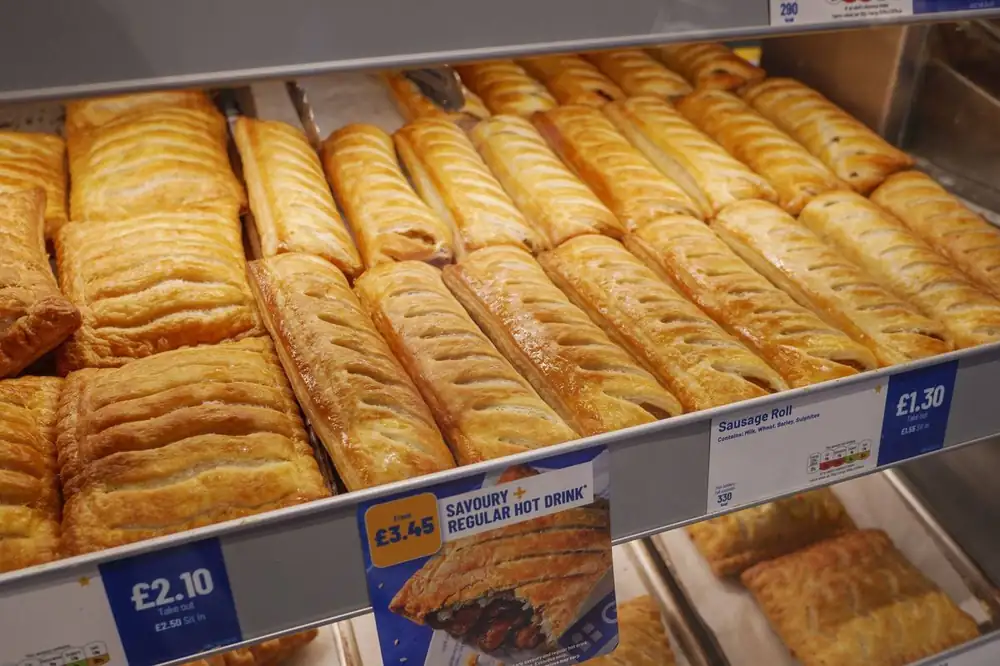 Hora exacta del día para visitar Greggs y tener la mejor oportunidad de encontrar un pastel caliente