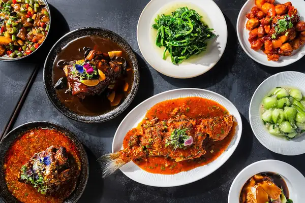 A Chinese Newcomer Where Fish Is Prepared Tableside