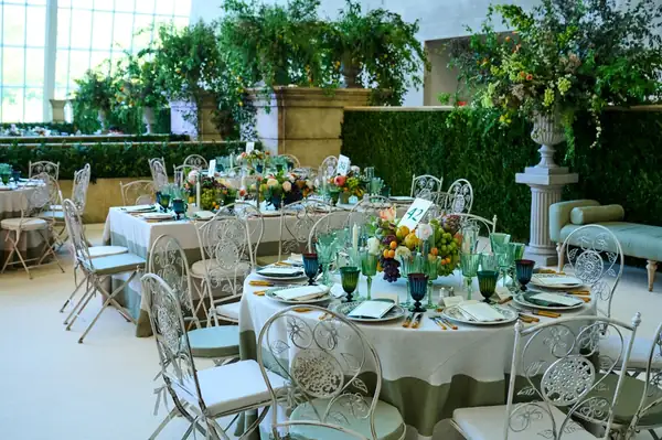 Event catering in a couture setting: this is what the Met Gala dinner was like