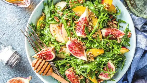 Why it's better to choose a "theme" for your salads