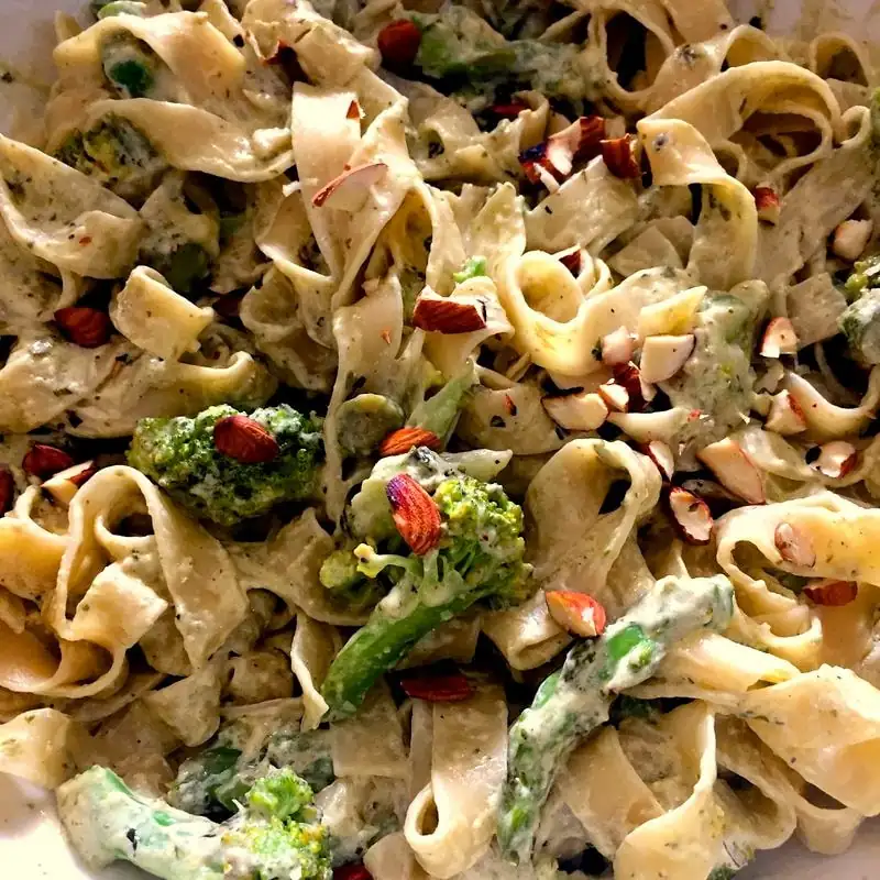 Asparagus Broccoli Fettuccine Pasta With Roasted Almonds Recipe Recipe