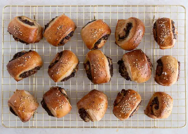 Bread with olives and bacon