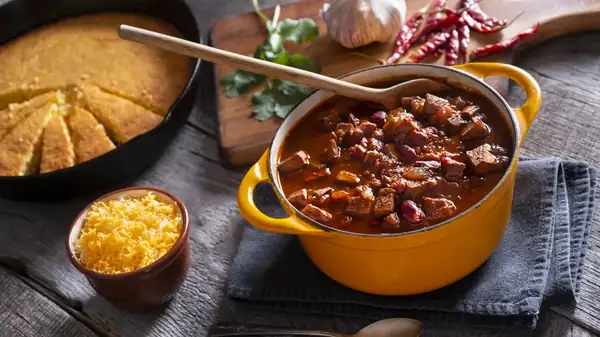 A simple ingredient that thickens watery chili in seconds.