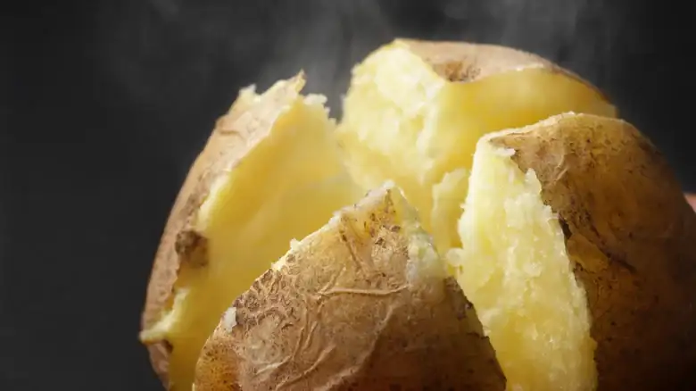 The bold, creamy drizzle that transforms bland roasted potatoes into a garlic lover's favorite side dish