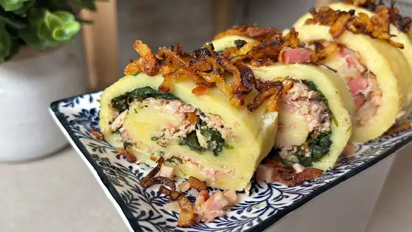 Rollo de patata relleno de la abuela: prueba dos rellenos, uno es mejor que el otro