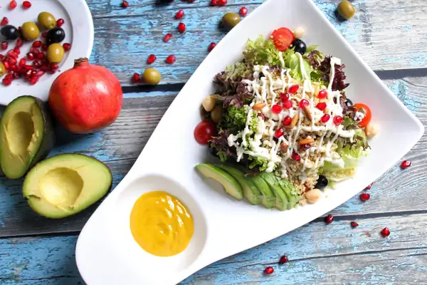 Estudio: Las dietas veganas podrían reducir casi a la mitad la huella de carbono en comparación con la dieta mediterránea