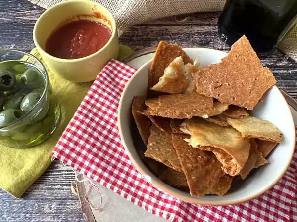 Recipe: Crostini, super crispy parmesan crackers