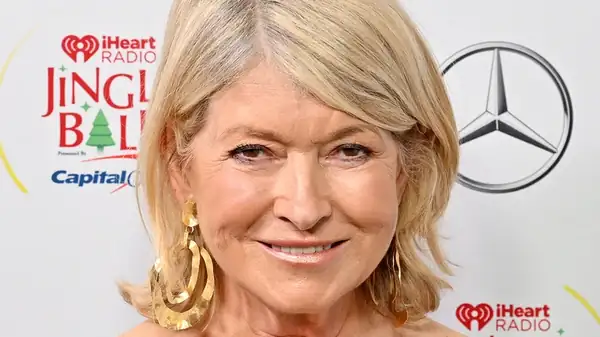 Martha Stewart realza su bizcocho de limón con Armagnac, un brandy de Gascuña