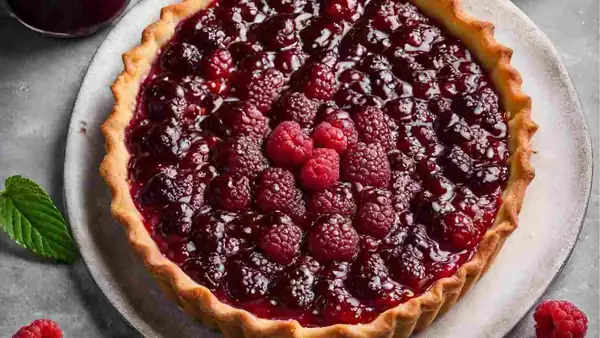 If you really don't like raspberries, try this dessert for breakfast, you'll soon change your mind