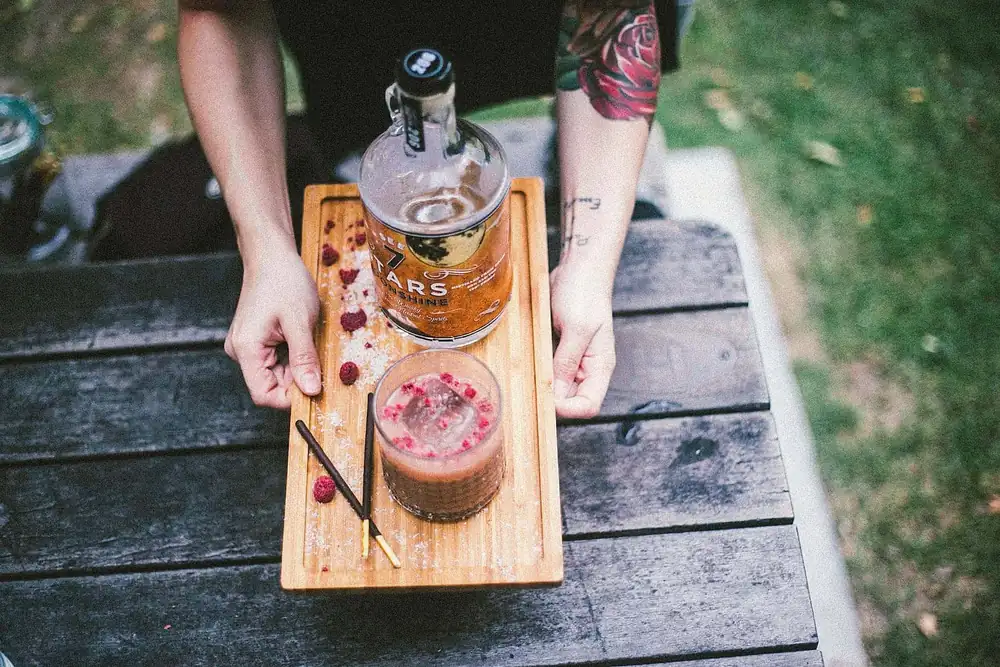 25 Happy Hour Promotions With Cheap Drinks And Legit Bar Food To Check Out After Work