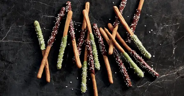 Chocolate-Tipped Cream-Puff Pocky Sticks