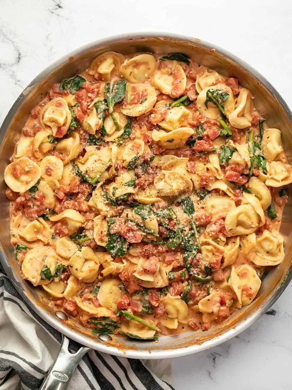 Spinach Tortellini Skillet is an easy and filling meal!