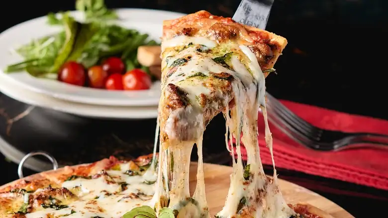 The Marinara Swap Cheese Lovers Need For The Perfect Pizza Night