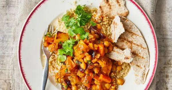 Vegetables with chickpeas and bulgur