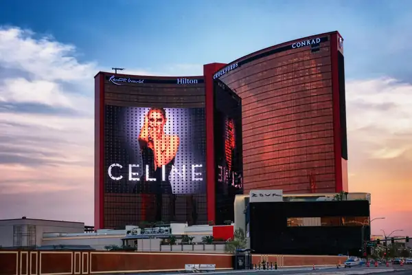 Resorts World Ditches In-Room Dining for Ordering From Its Restaurants via Grubhub