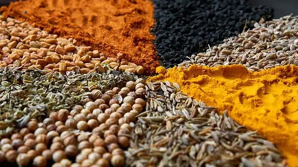Caraway and nigella seeds: two quite different spices