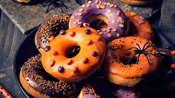 I've never eaten such soft Halloween donuts, not even in America did it happen to me