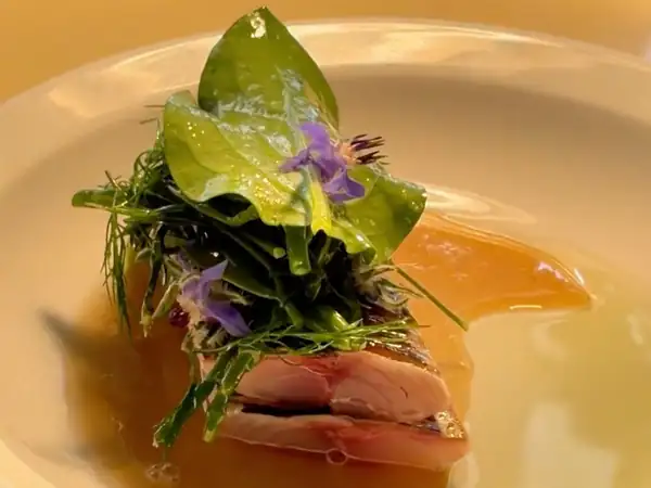 Receta: Caballa en escabeche con hierbas marinas