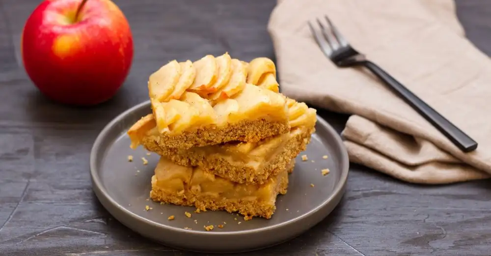 Danish apple pie