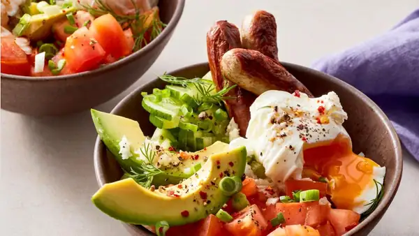 Comienza tu día con un tazón de desayuno sabroso y sustancioso